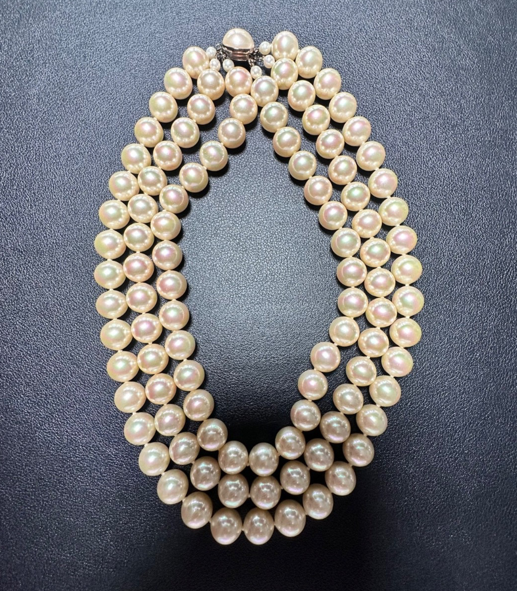 Vintage Majorica Simulated Pearl Necklace w/Box