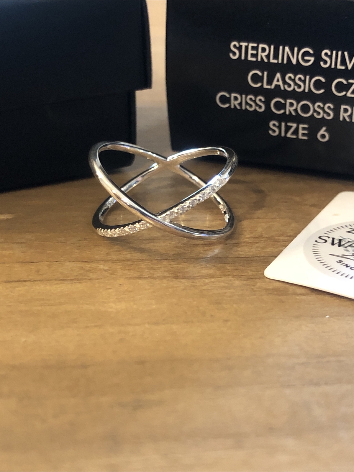AVON 925 NVC CZ STERLING SILVER CRISS CROSS RING SIZE 6 NIB