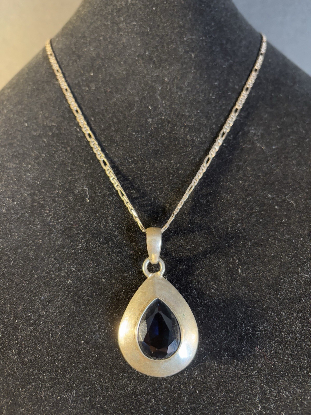 Vintage Royal Blue Teardrop Silver Pendant (pendant only)