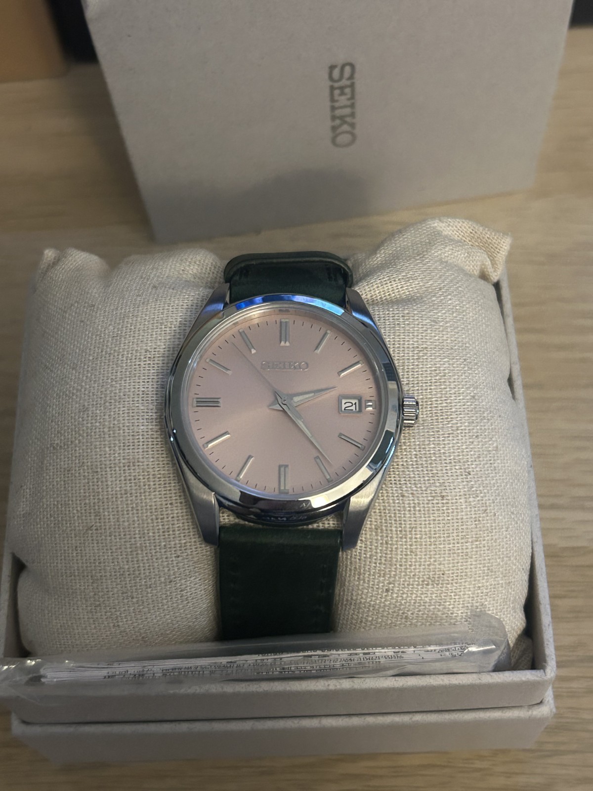 Seiko SUR523 Salmon Pink Sapphire Crystal Full Kit Mens Bracelet & Leather Strap