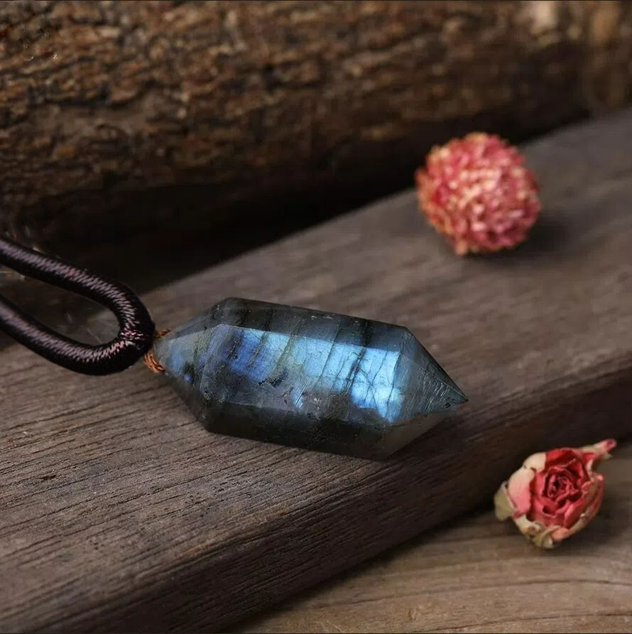 Natural Stone Hexagonal Points Pendant Healing Crystal Amulet Unisex Necklace