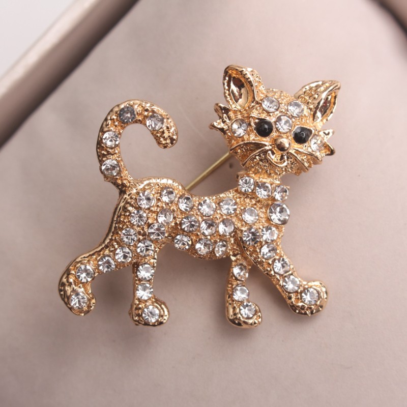 Vintage Cat Brooch with Rhinestones: Elegant Jewelry, Ideal Gift