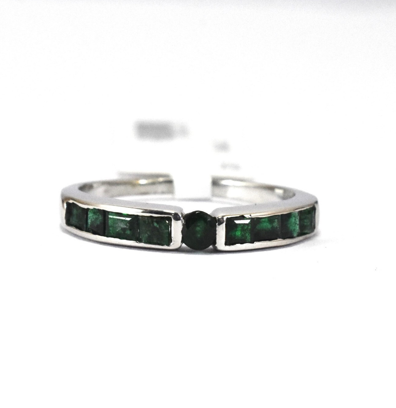 Unique Rare Emerald Silver Band Ring Handmade High Quality Elegant Band