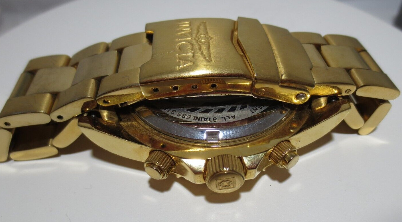 MEN’S INVICTA 19157 QUARTZ CHRONOGRAPH WATCH 43.50 MM CASE 6.75″ LONG (127882-4)