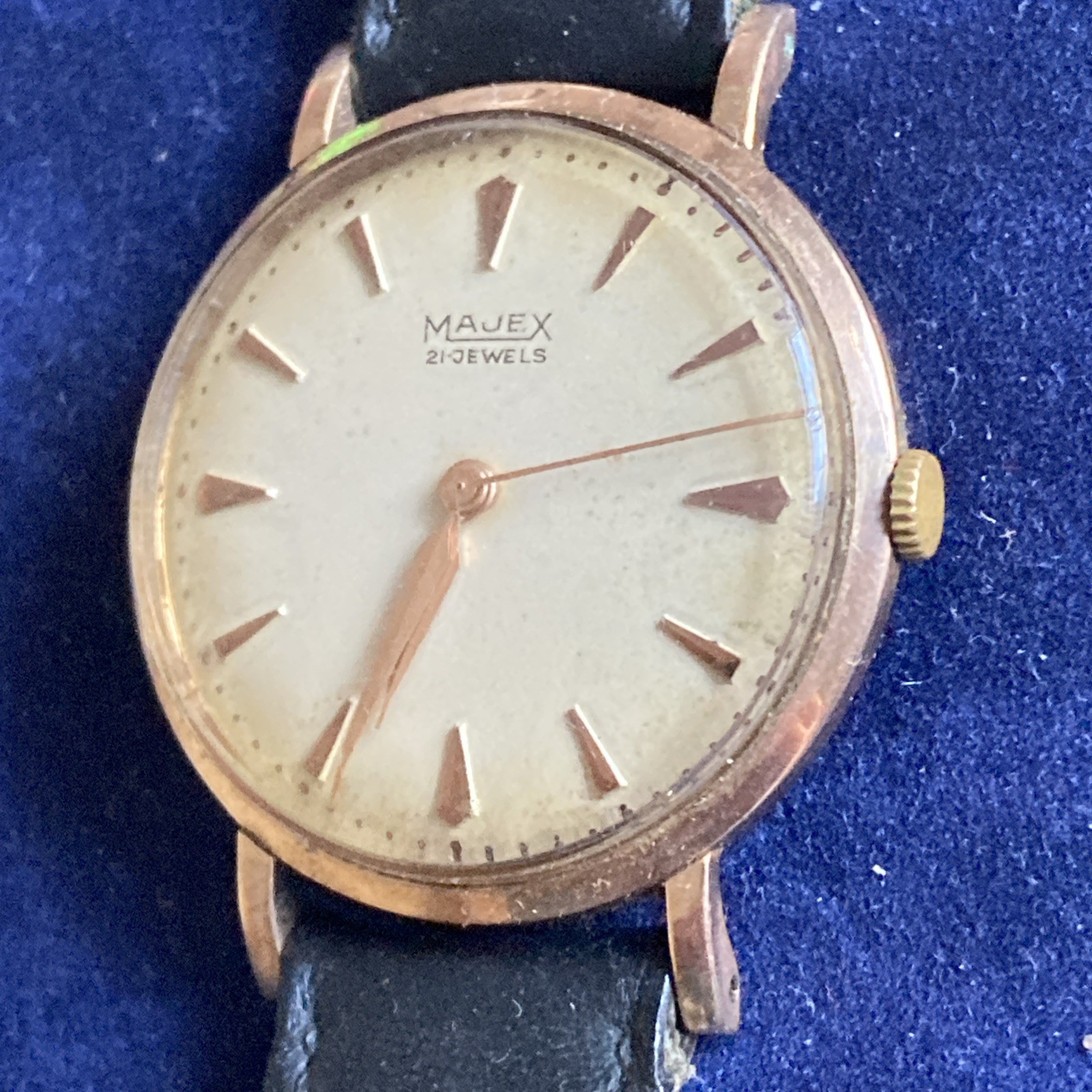 Mid century Majex 9ct Gold 21 Jewels Manual Wind Mens Watch