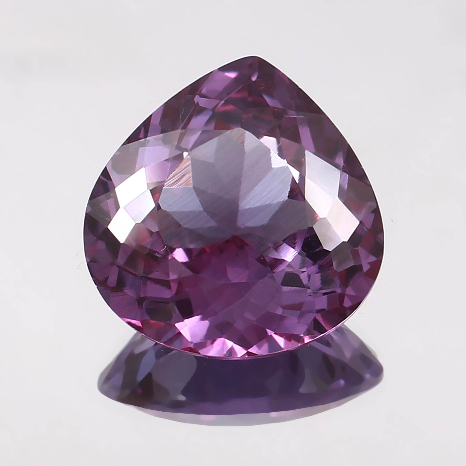 Natural Flawless Color Changing Alexandrite Heart Cut Loose Gemstone 30.00 Ct