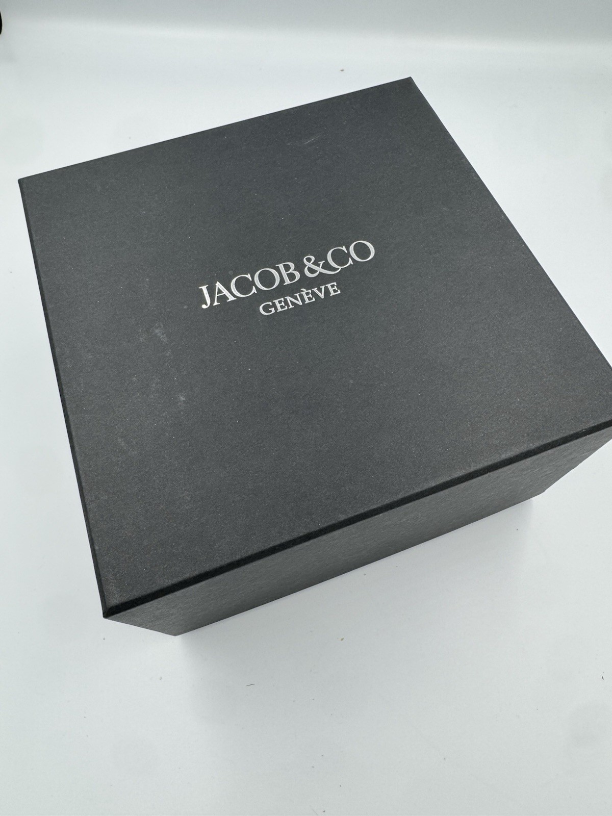 Jacob & Co. Brilliant Saphire 44mm Double Diamond Bezel Watch Box only 999 made