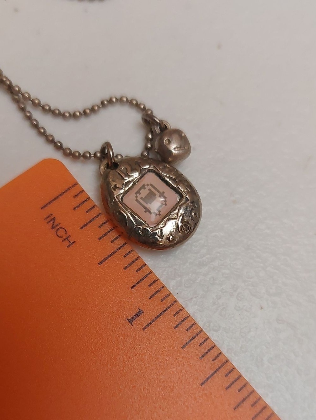 Vtg Rare Y2K Bandai Tamagochi Egg Shape Pendant Emoji Charm Silver Tone Necklace