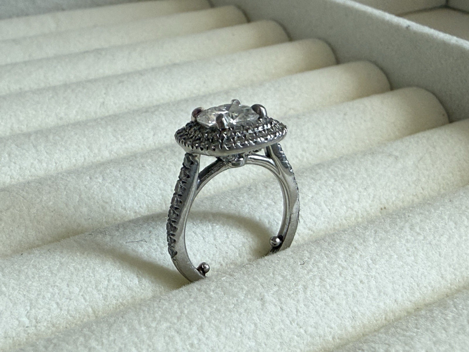 Brilliant Earth Platinum Halo Ring 7mm Cushion Moissanite Sz 4.5 Fits 4.0