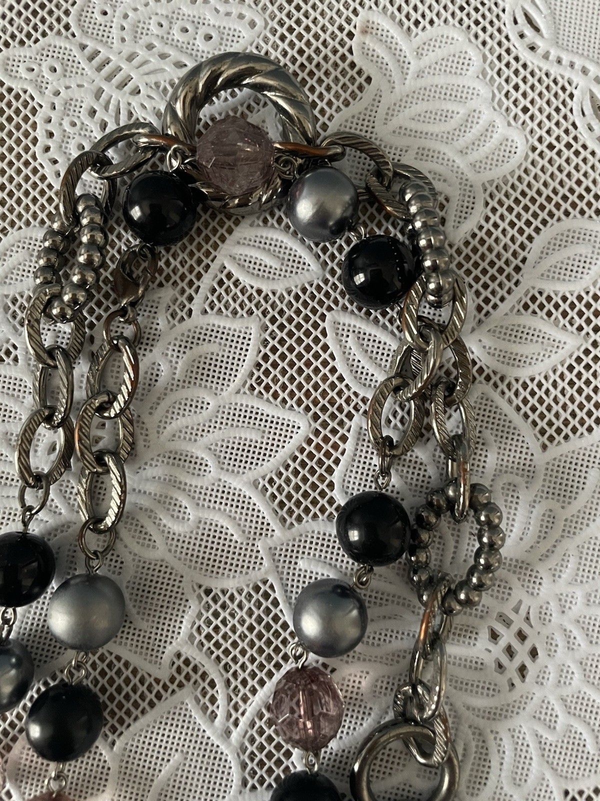 Silver Toned Interlocking Circles and Black Silver and Pink Beaded Necklace