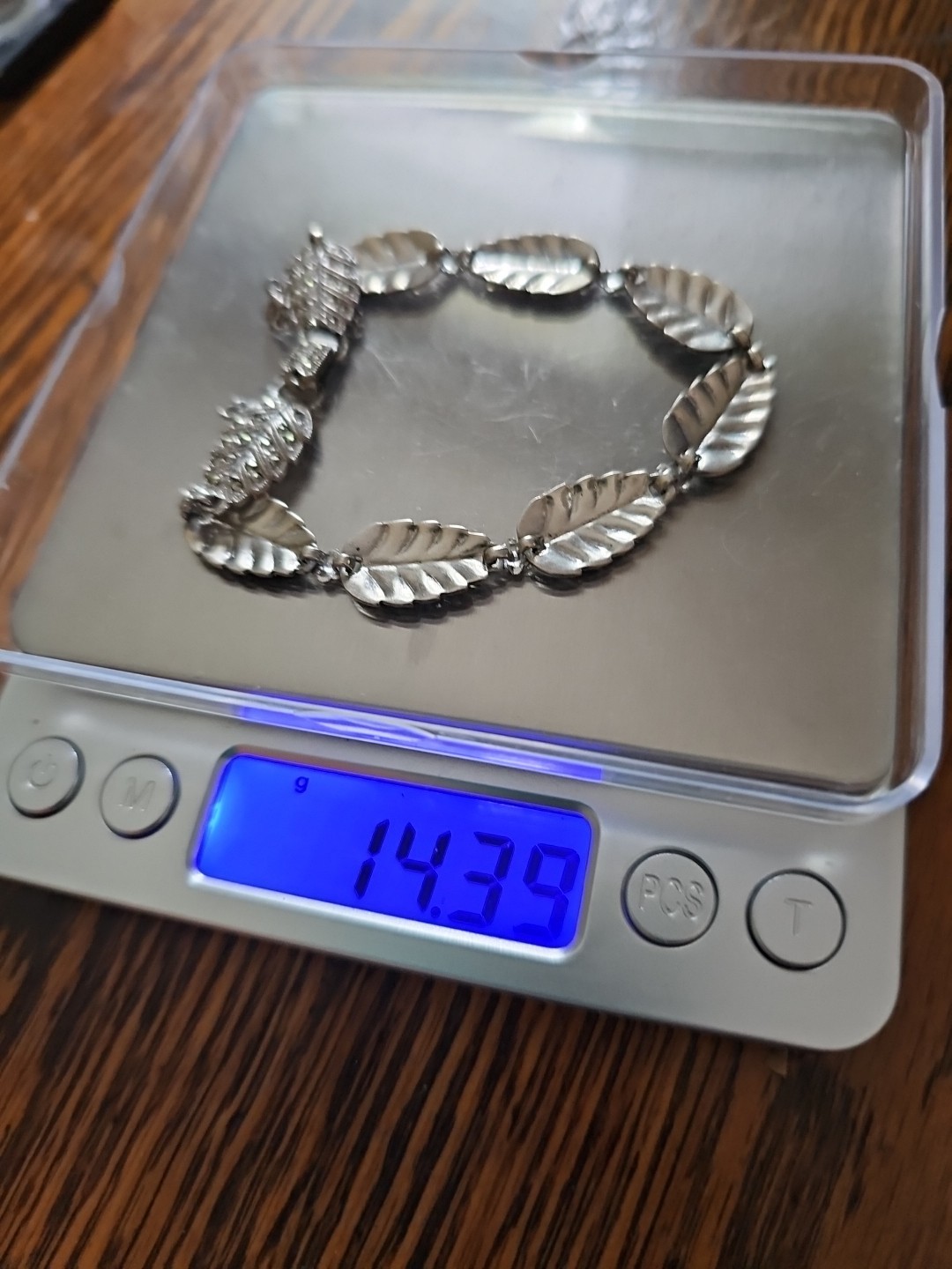 Vintage Signed B.B. Sterling Leaf Design Bracelet with Marcasite Stones 7 5/8″