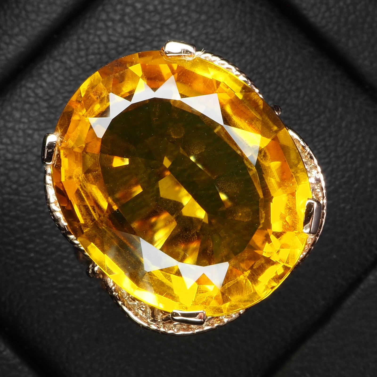 Luxurious Golden Yellow Sapphire 14.30Ct 925 Sterling Silver Rose Gold Rings