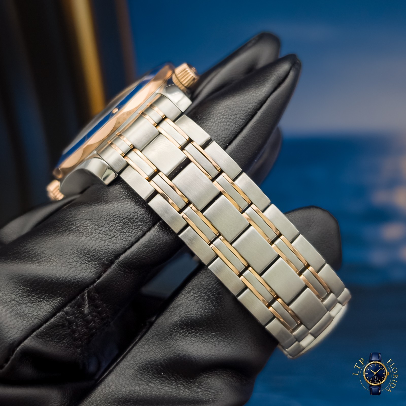 2025 | Omega | Seamaster Diver 300M | Blue Dial | 210.20.42.20.03.002 | Full Set