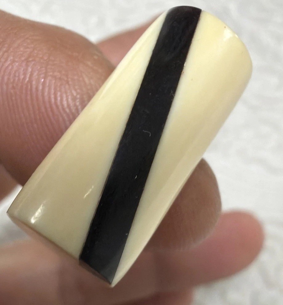 Vintage Black & Cream Celluloid Ring Size 8