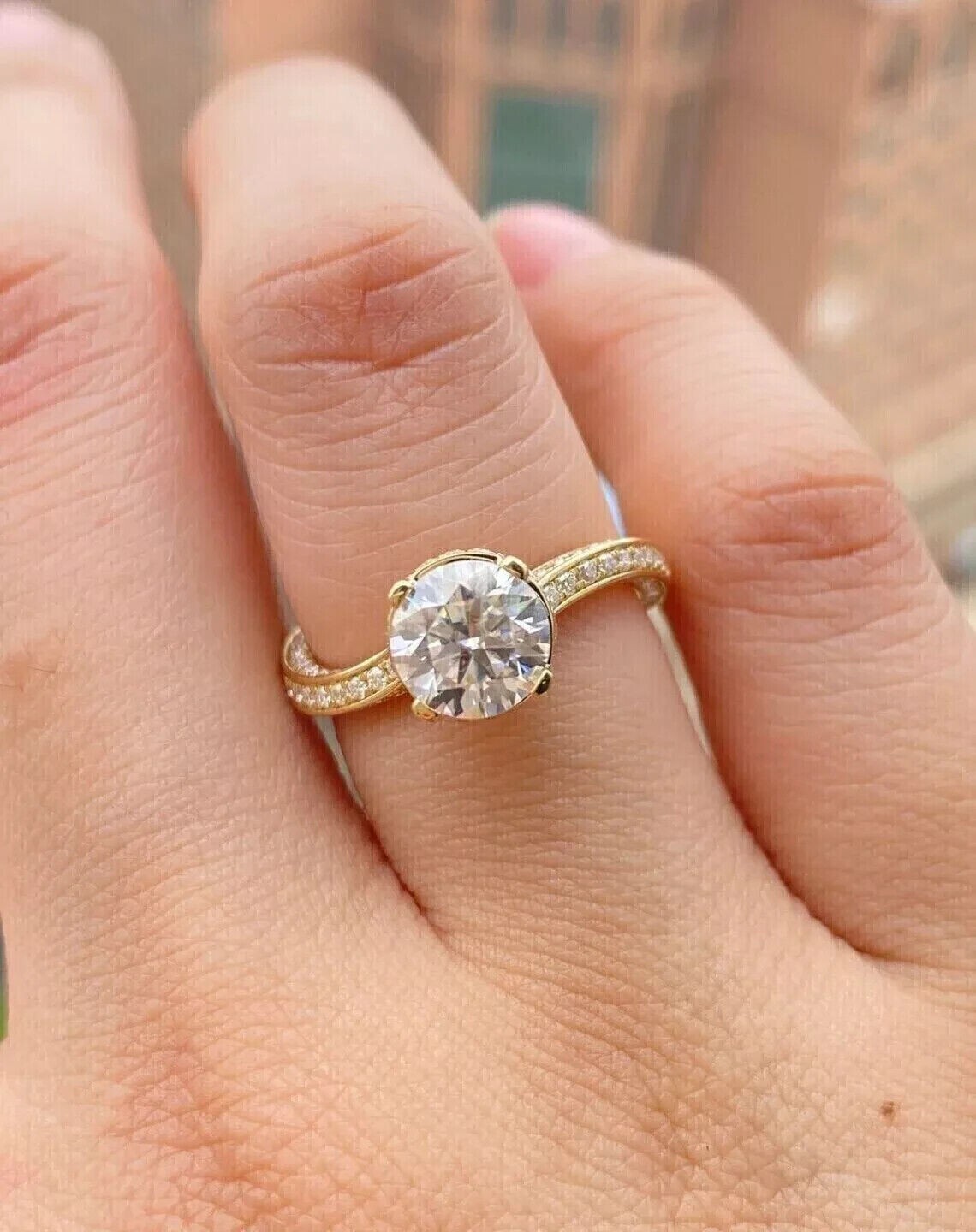 Round Cut Simulated Diamond Stunning Solitaire Band Ring 14k Yellow Gold Plated