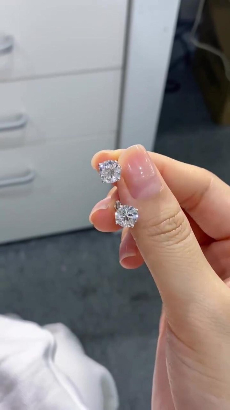 1.60CT Round Cut Earring & 2.15 CT Radiant Cut White VVS1 Diamond Ring
