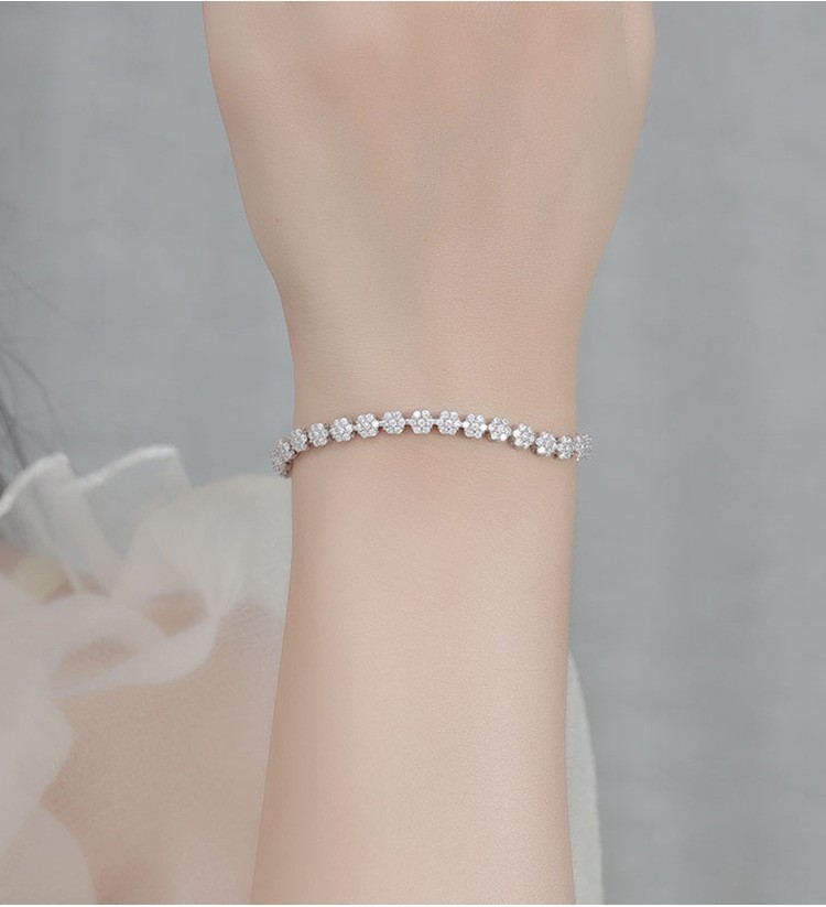 Elegant Moissanite Flower Tennis Chain Bracelet Women 925 Silver Passes Tester