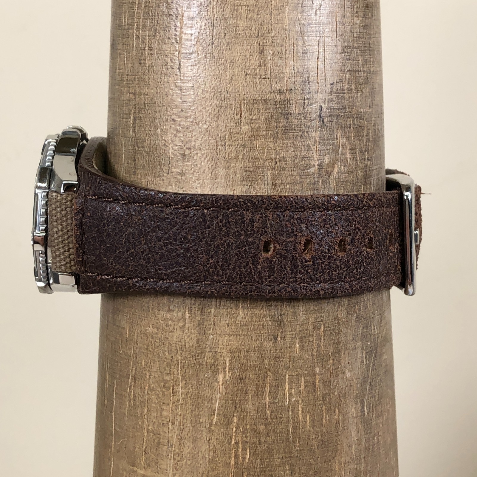 Vintage Roots Womens Field Compass Bezel Leather Bund Quartz 30mm Watch 7 1/4″