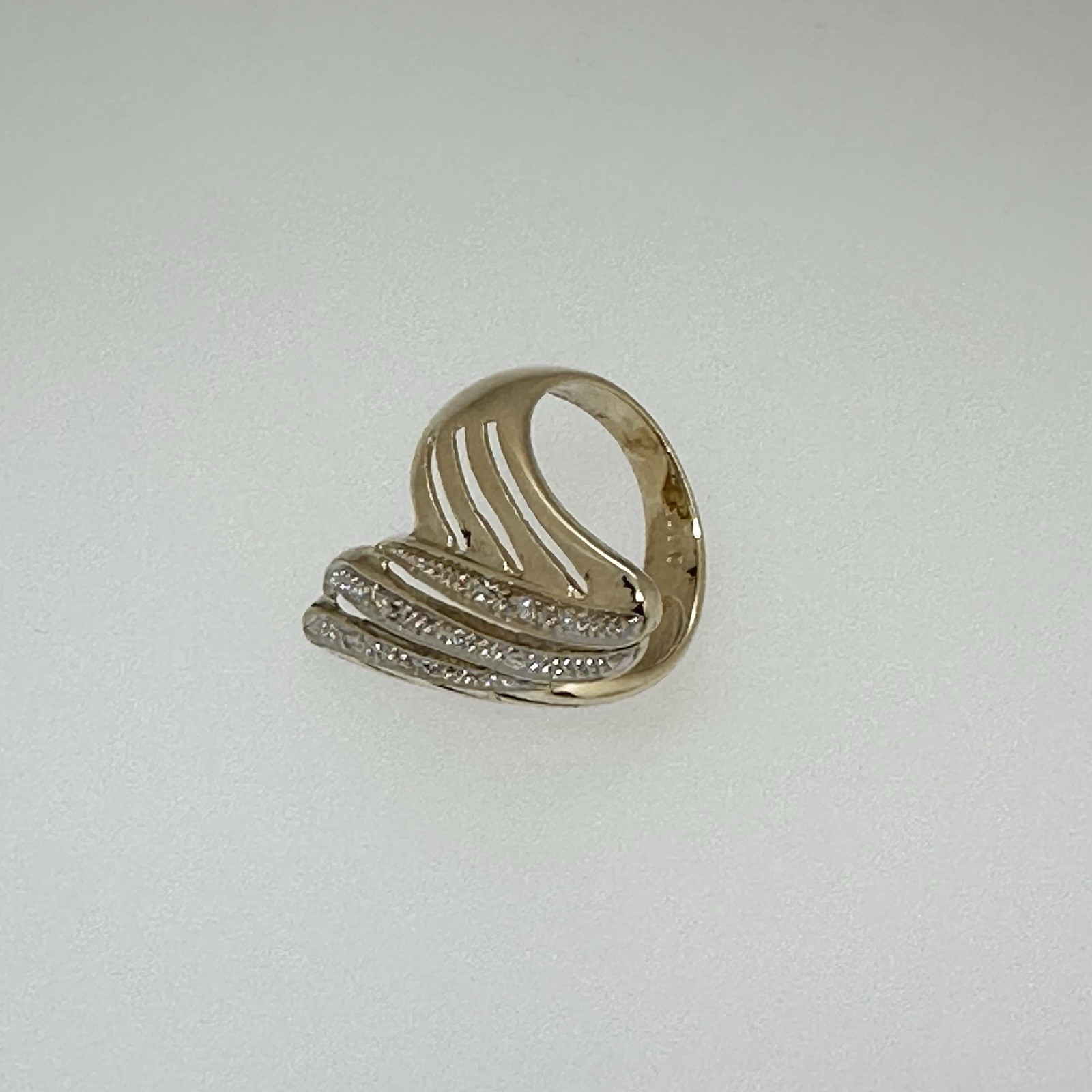 9k Yellow and White Gold Diamond Dress Ring