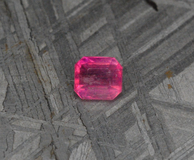Red Beryl, Red Emerald, Bixbite Gemstone, Wah Wah Mountains, Utah 0.15 ct