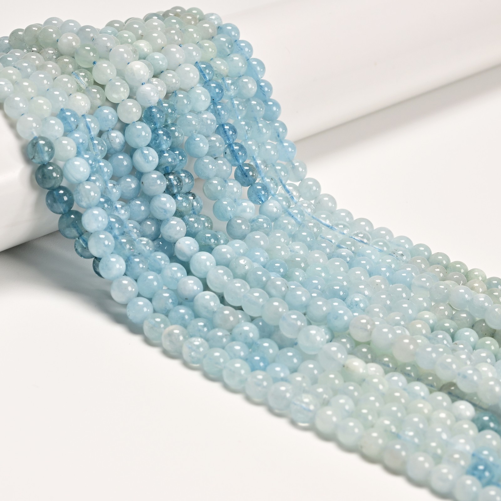 Natural Gradient Aquamarine Smooth Round Beads Size 6mm 10mm 15.5″ Strand