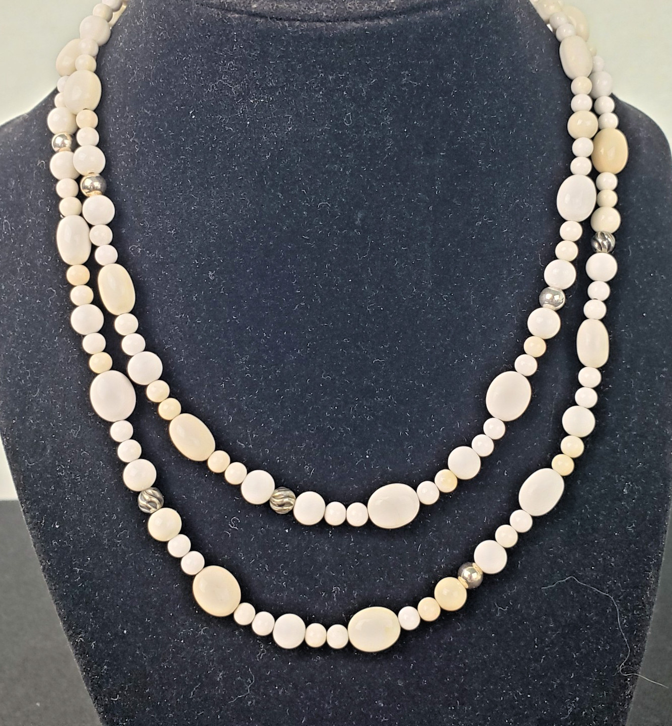 Carolyn POLLACK 925 Sterling Silver WHITE Agate NECKLACE 32″ up to 36”