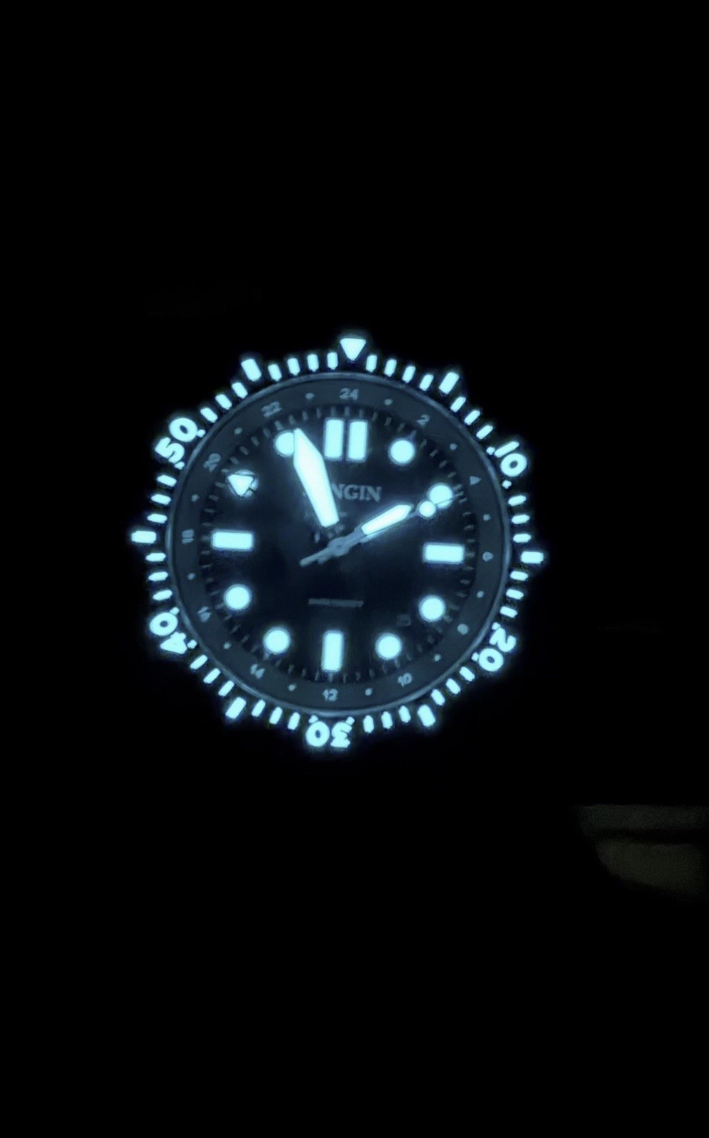 Sangin Instruments Professional DLC Matte Divers bezel with straps