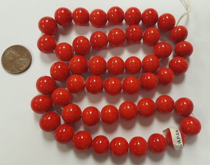 45 VINTAGE JAPANESE 1950’s CHERRY BRAND GLASS RED 12mm. SMOOTH ROUND BEADS 4647
