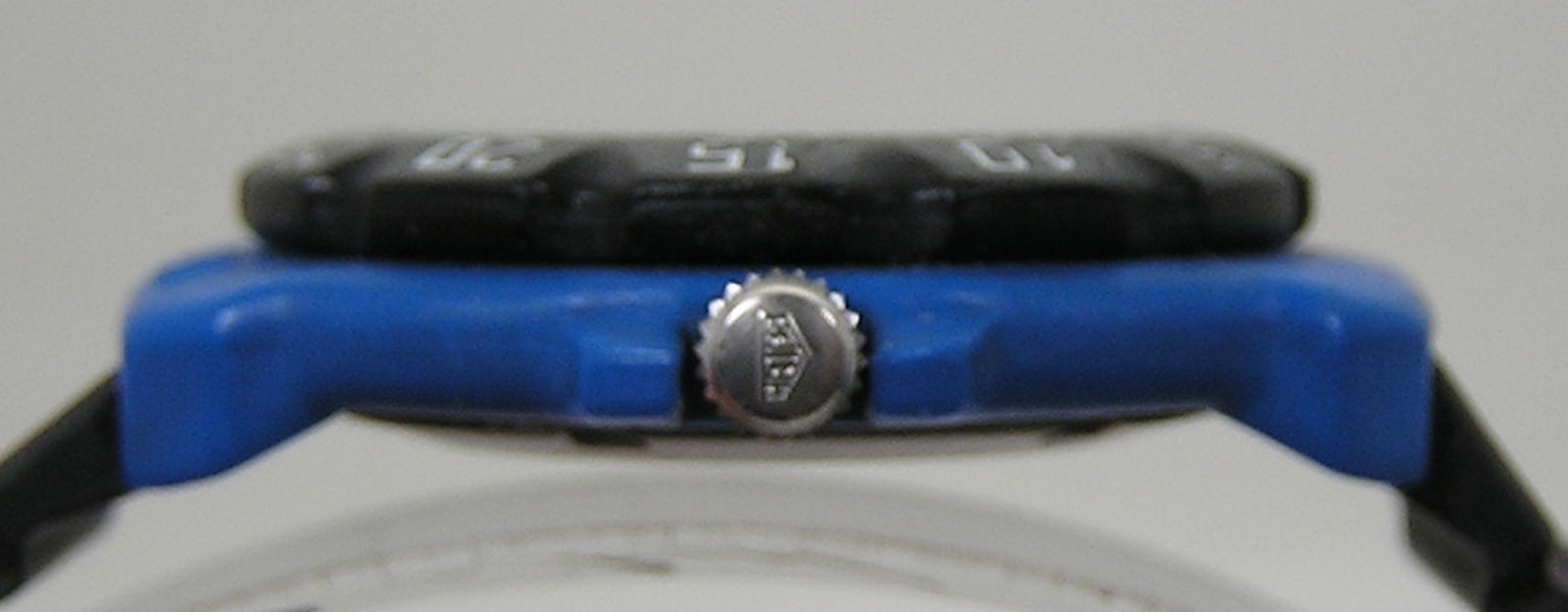 Vintage Tag Heuer Formula 1 Professional 381.513 35mm Blue w/Black Original Band
