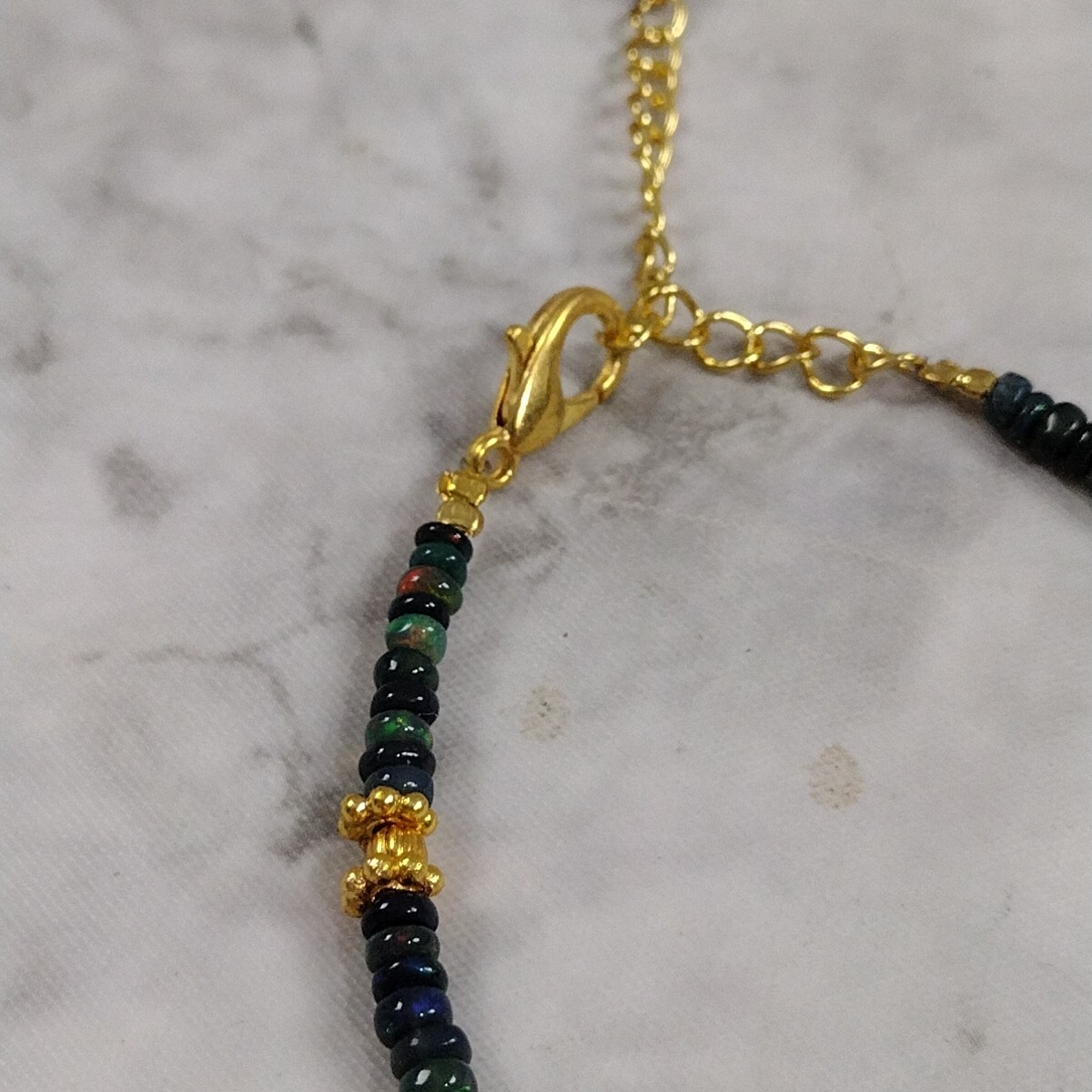 Modern Yellow Gold Plated Smoked Welo Opal Bead Bracelet Adjustable 7-9″