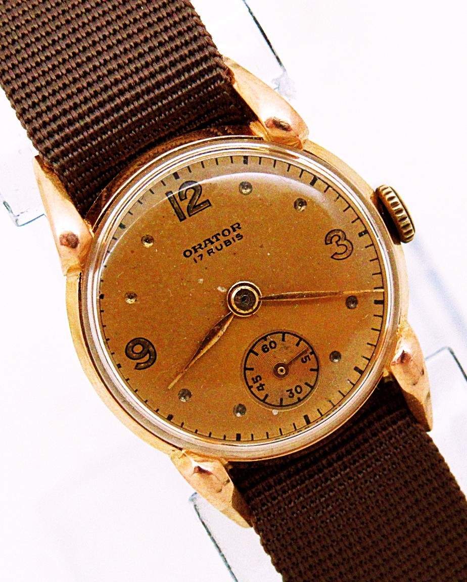 18K Orator Solid Yellow Gold Tear Drop Wire Lugs Lady Wristwatch, Great Runner