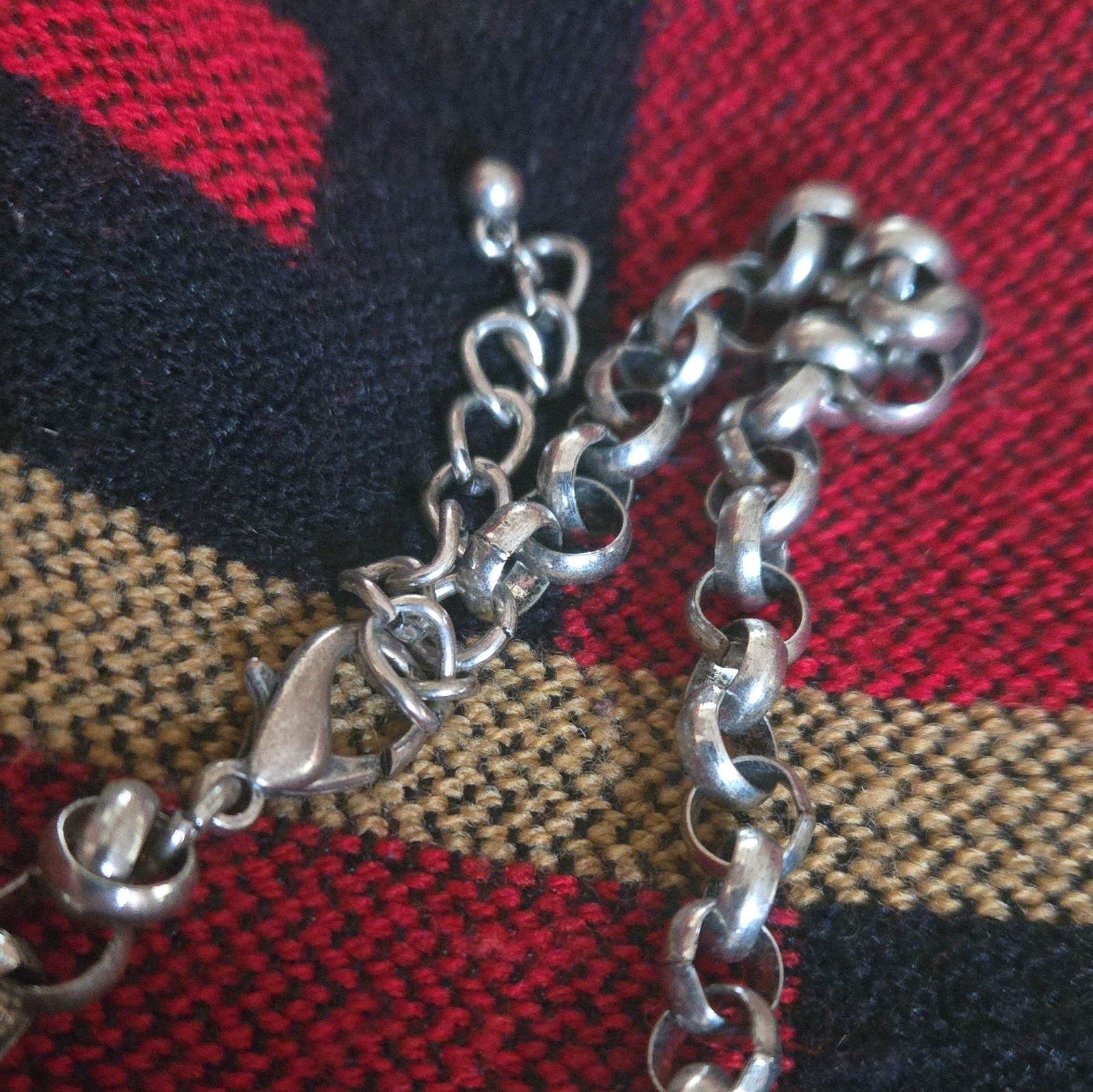 Silver Tone Cable Chain Link Bracelet w/ Lobster Clasp Closure No Stone