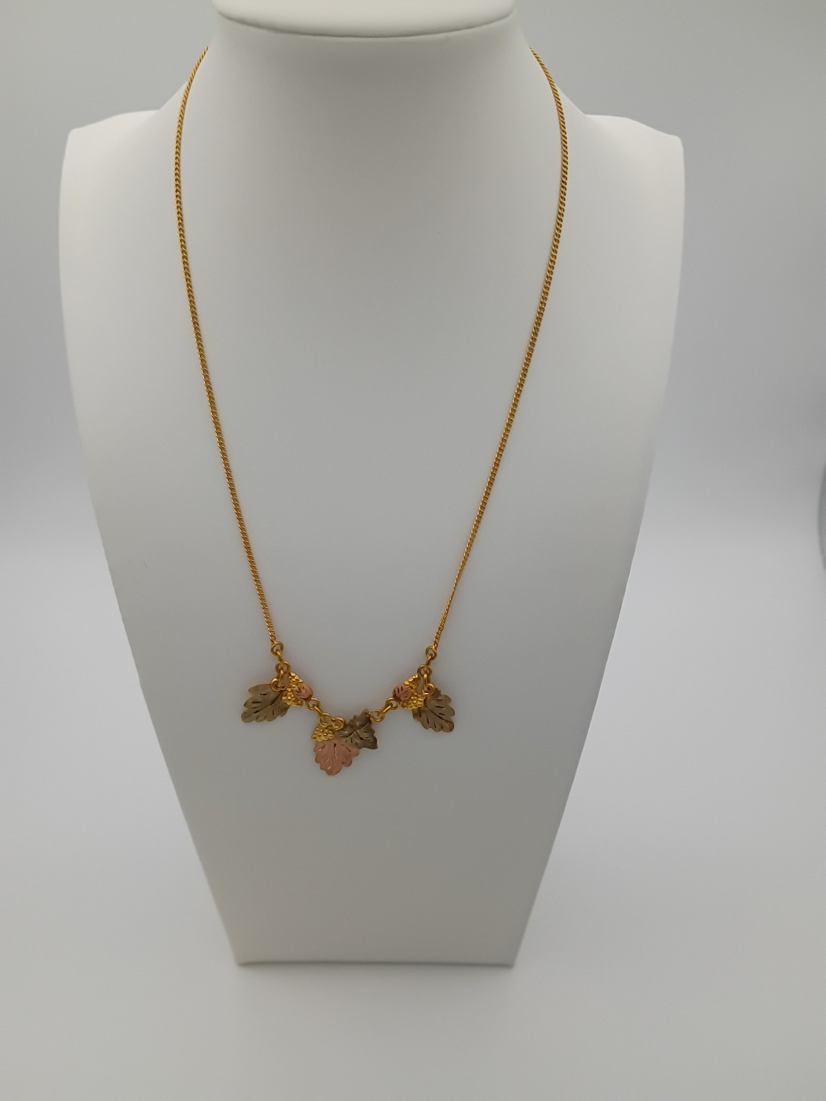 Black Hills Gold Classic 10k Three Section Pendant Leaves 12k GF Necklace 15.5″