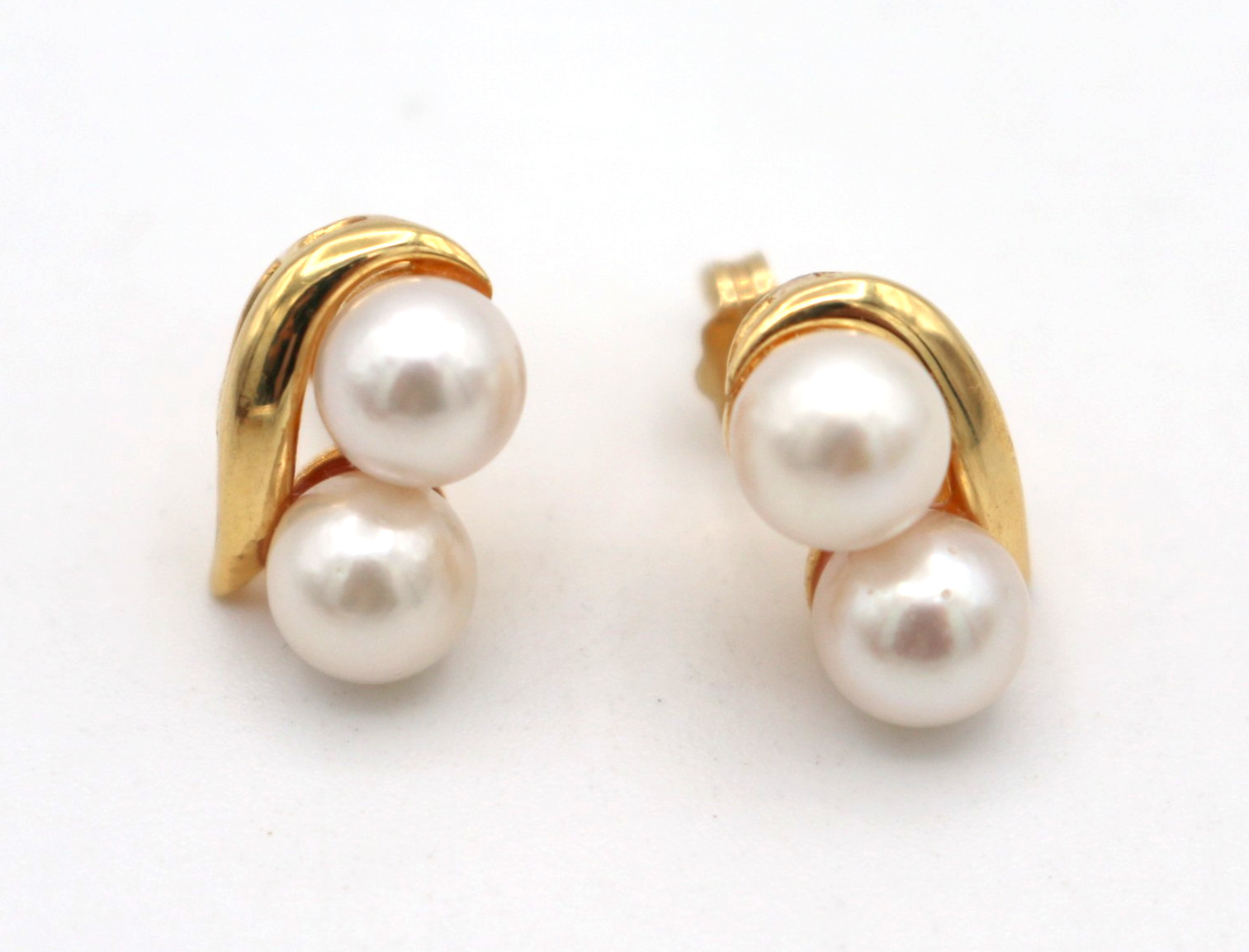 Vintage 18K Yellow Gold 6mm Double Akoya Pearl Stud Earrings 3.91g