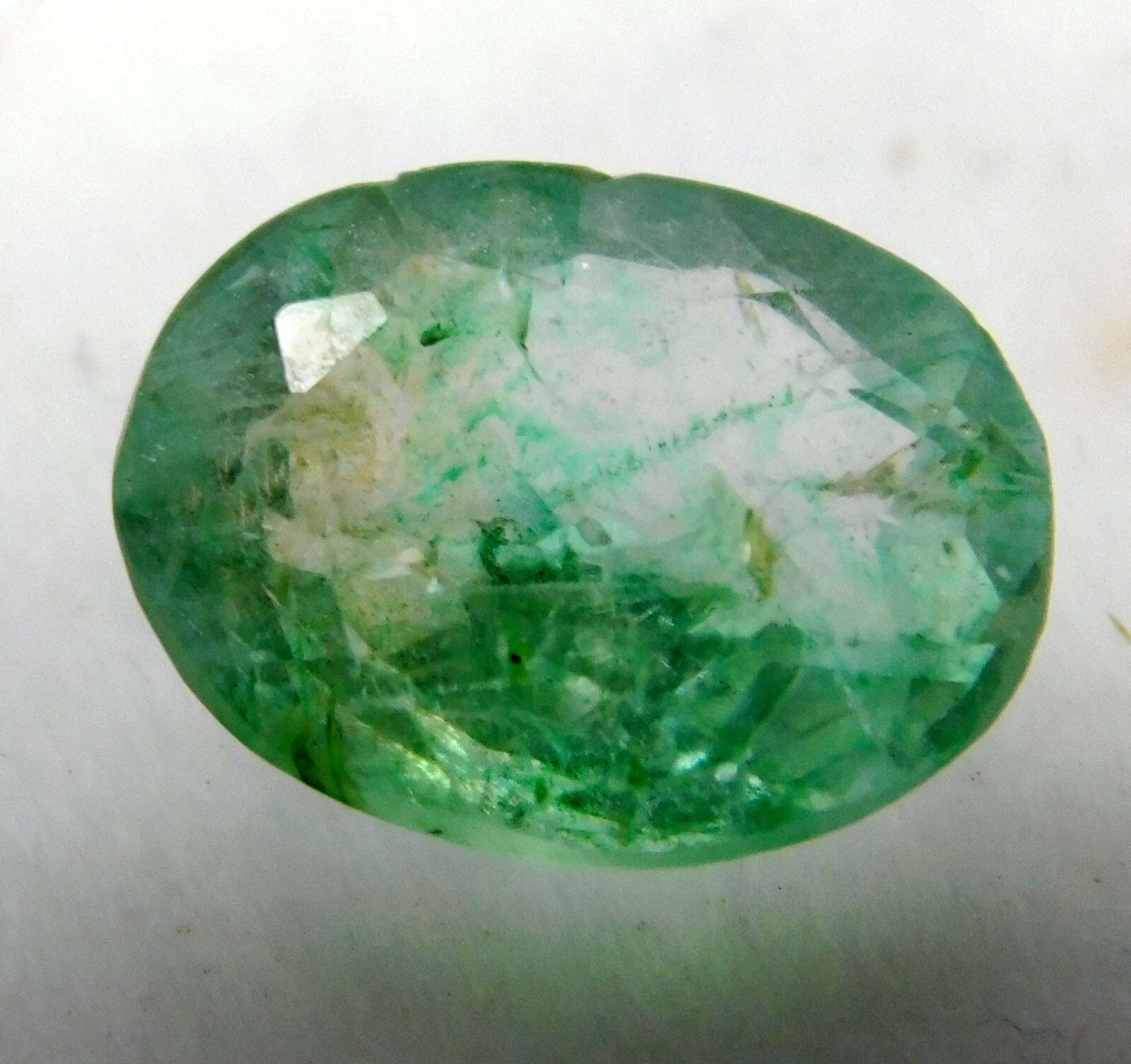 1.90 Ct Natural Green Emerald – Certified Untreated Zambian Loose Oval Gemstone