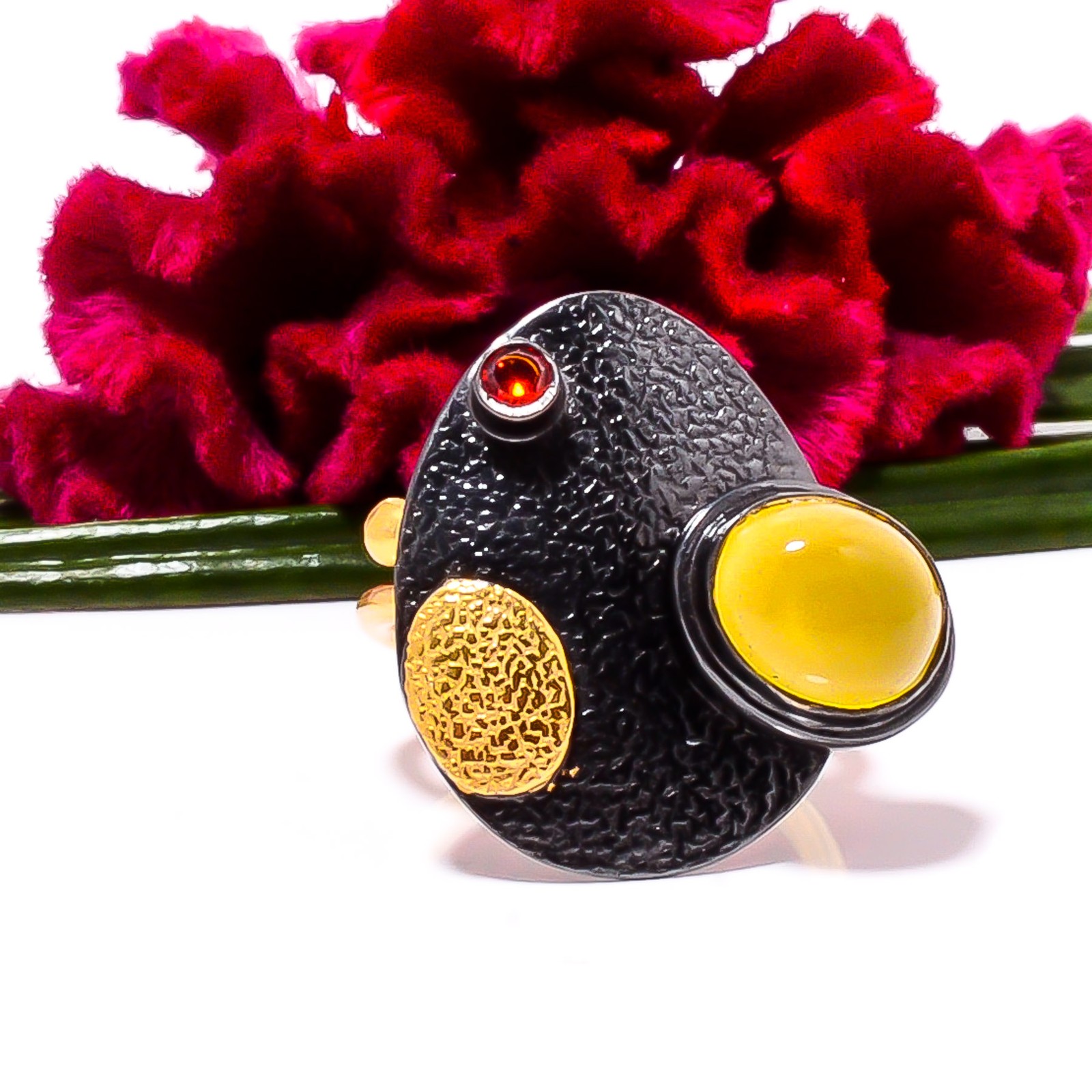 Yellow Onyx, Red Garnet Black & Gold Plated 925 Sterling Silver Ring s.7.5 Sku26
