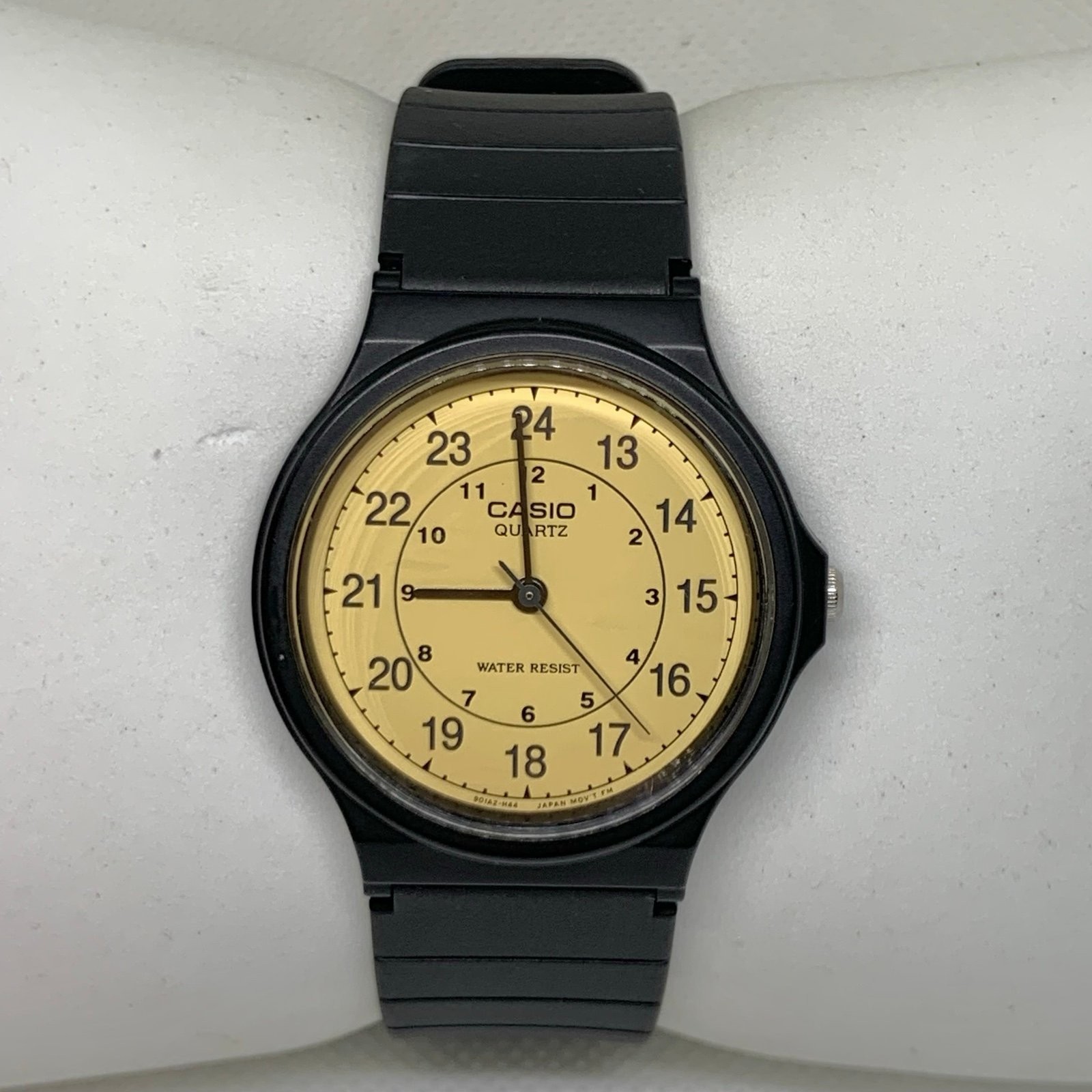 Casio MQ-24-9B Analog Watch Parchment Dial 33mm Retro unisex black band running