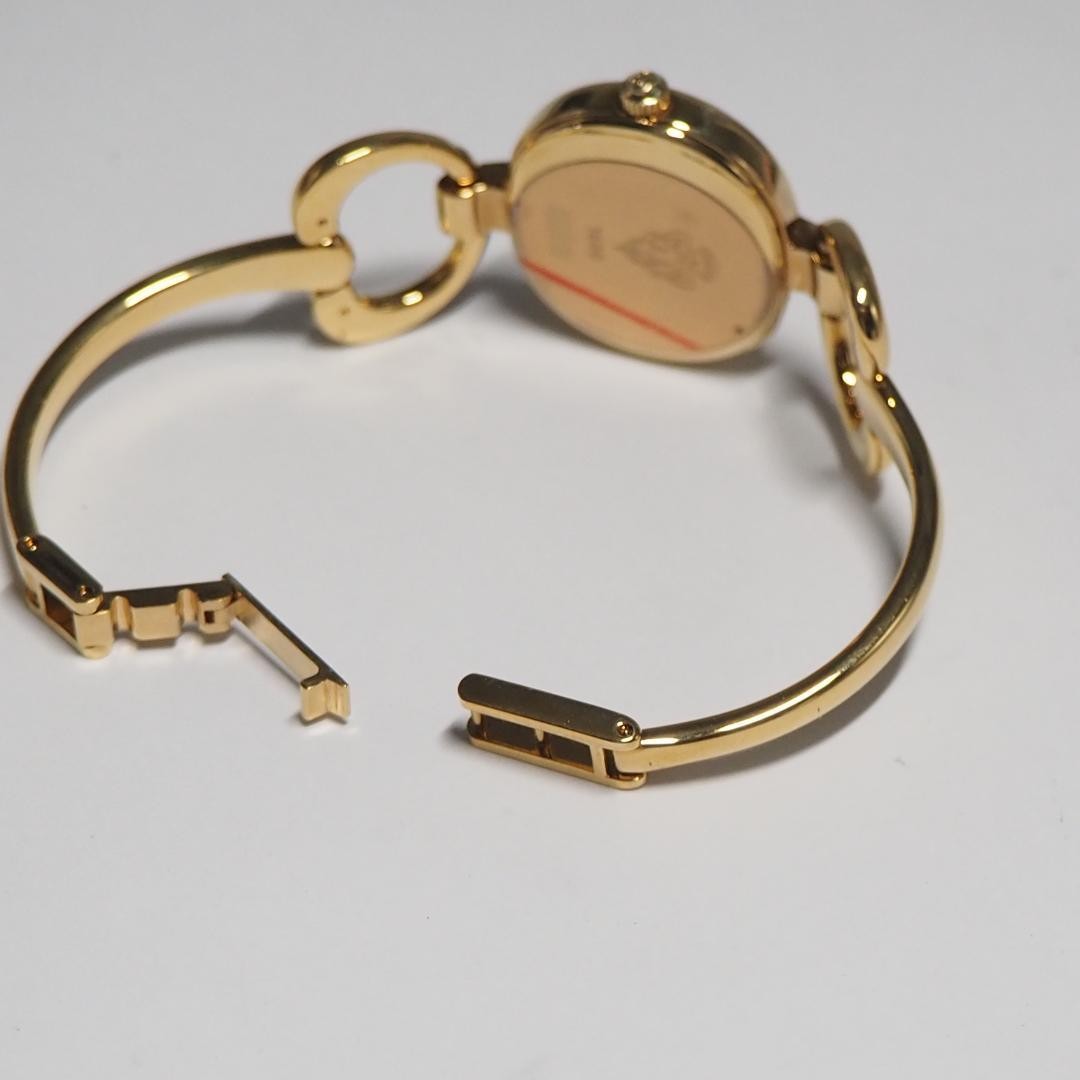 GUCCI 1600 shell bangle watch wristwatch H929