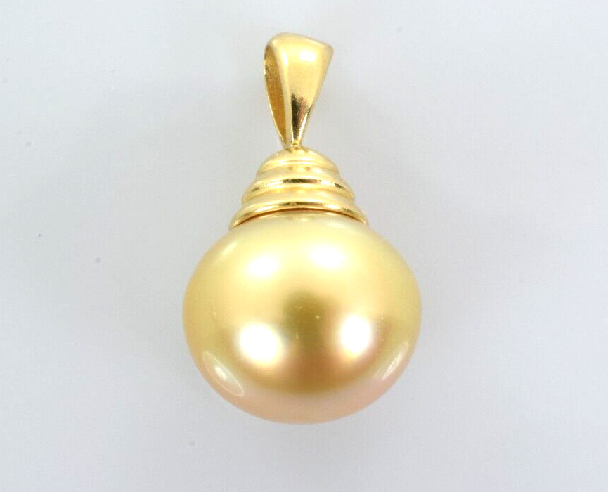 Golden Pearl (11.3mm) Pendant in 14k Yellow Gold