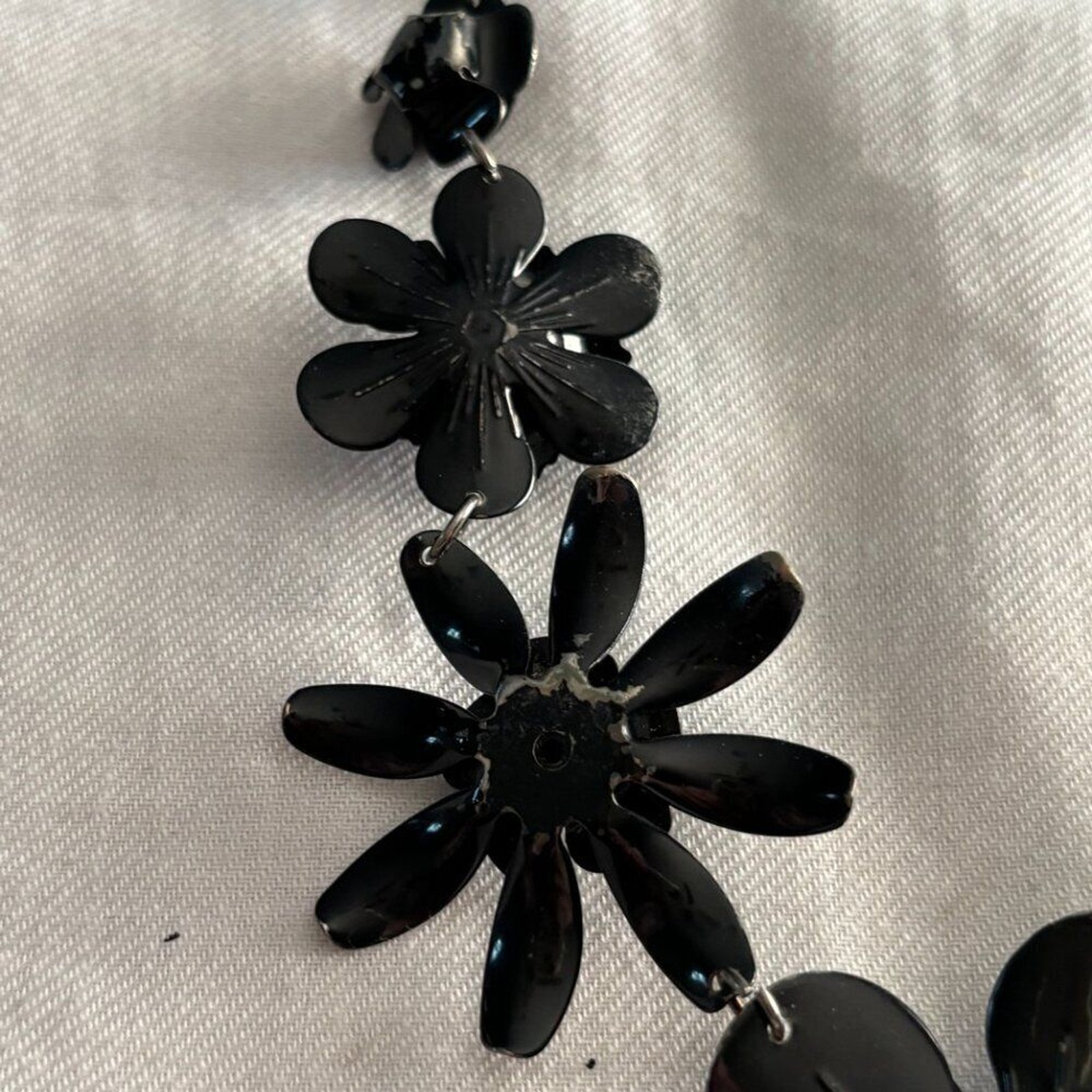 Claire’s Black Enamel Flower Statement Necklace Floral Bib Gunmetal Chain