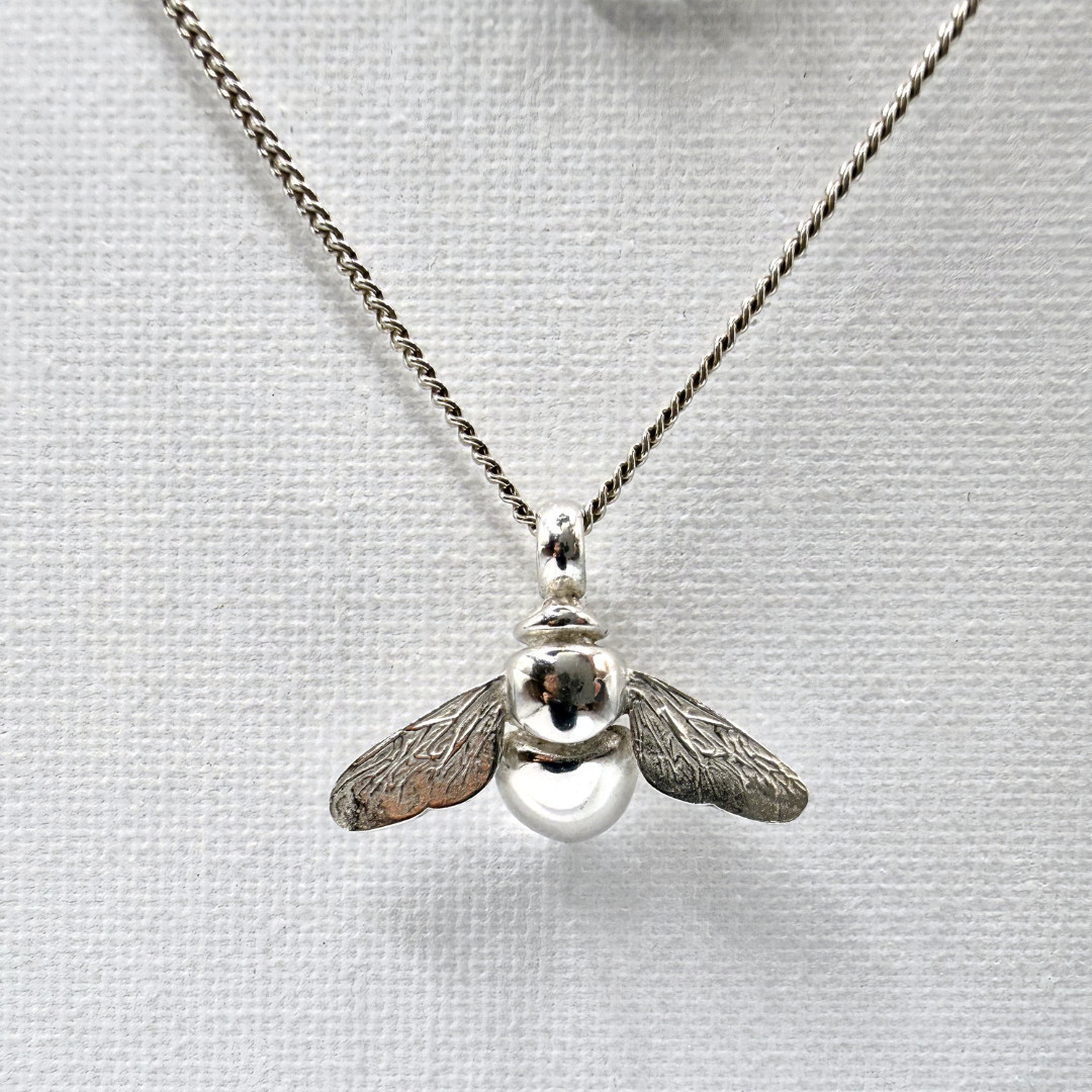 Wright & Teague Sterling Silver Bee Pendant Necklace 46cm