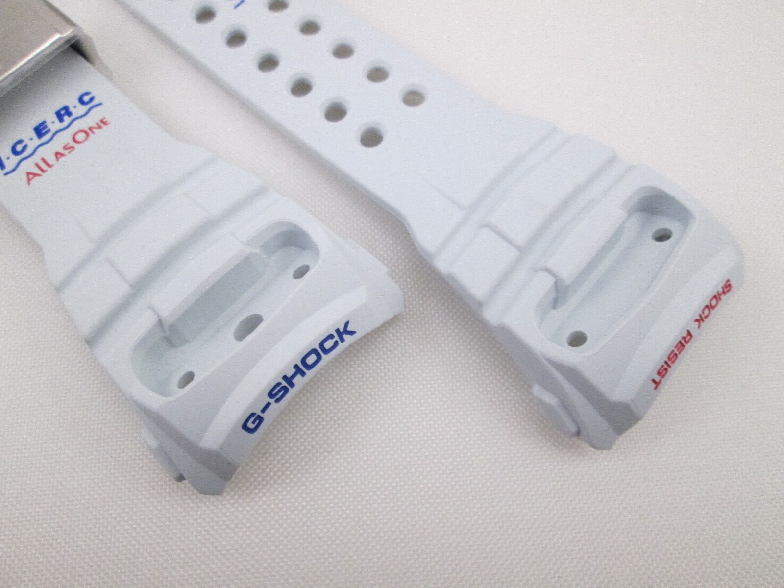 G-Shock Gulfmaster I.C.E.R.C GWN-Q1000 GWNQ1000K white resin watch band & bezel