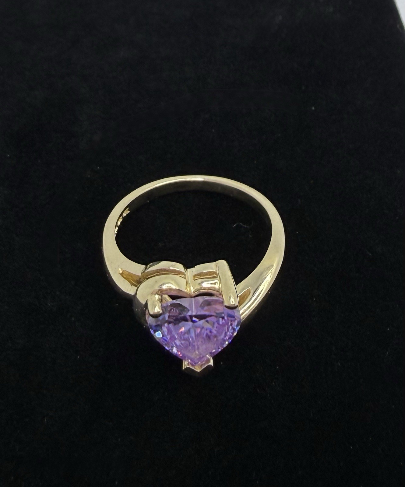 14 K Gold Diamonique 1.5ct CZ Solitare Heart. Size 5. (total weight 3.0g)