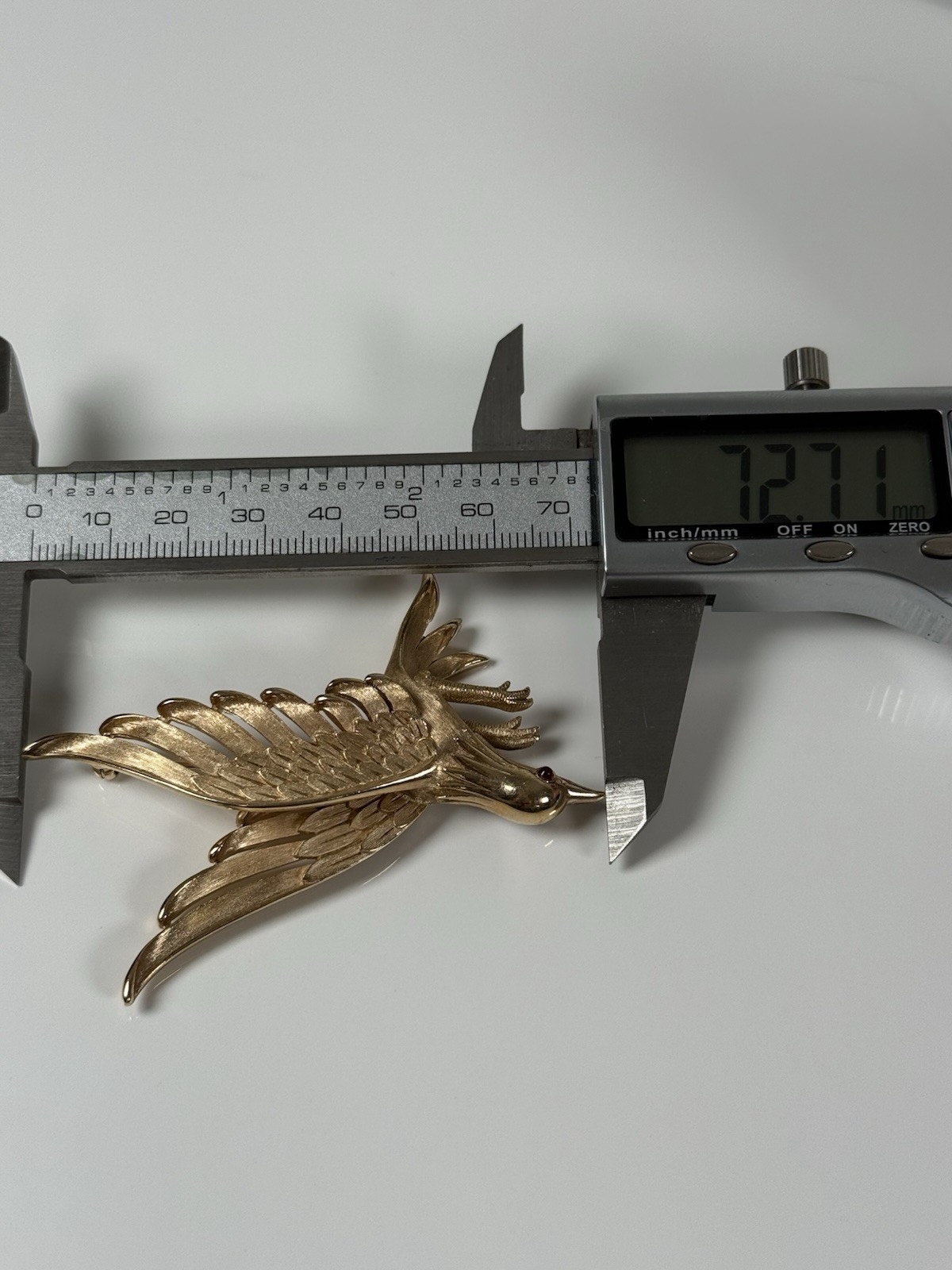 Vintage Gold Tone Crown Trifari Bird Falcon Brooch Pin Red Crystal Eye Eagle