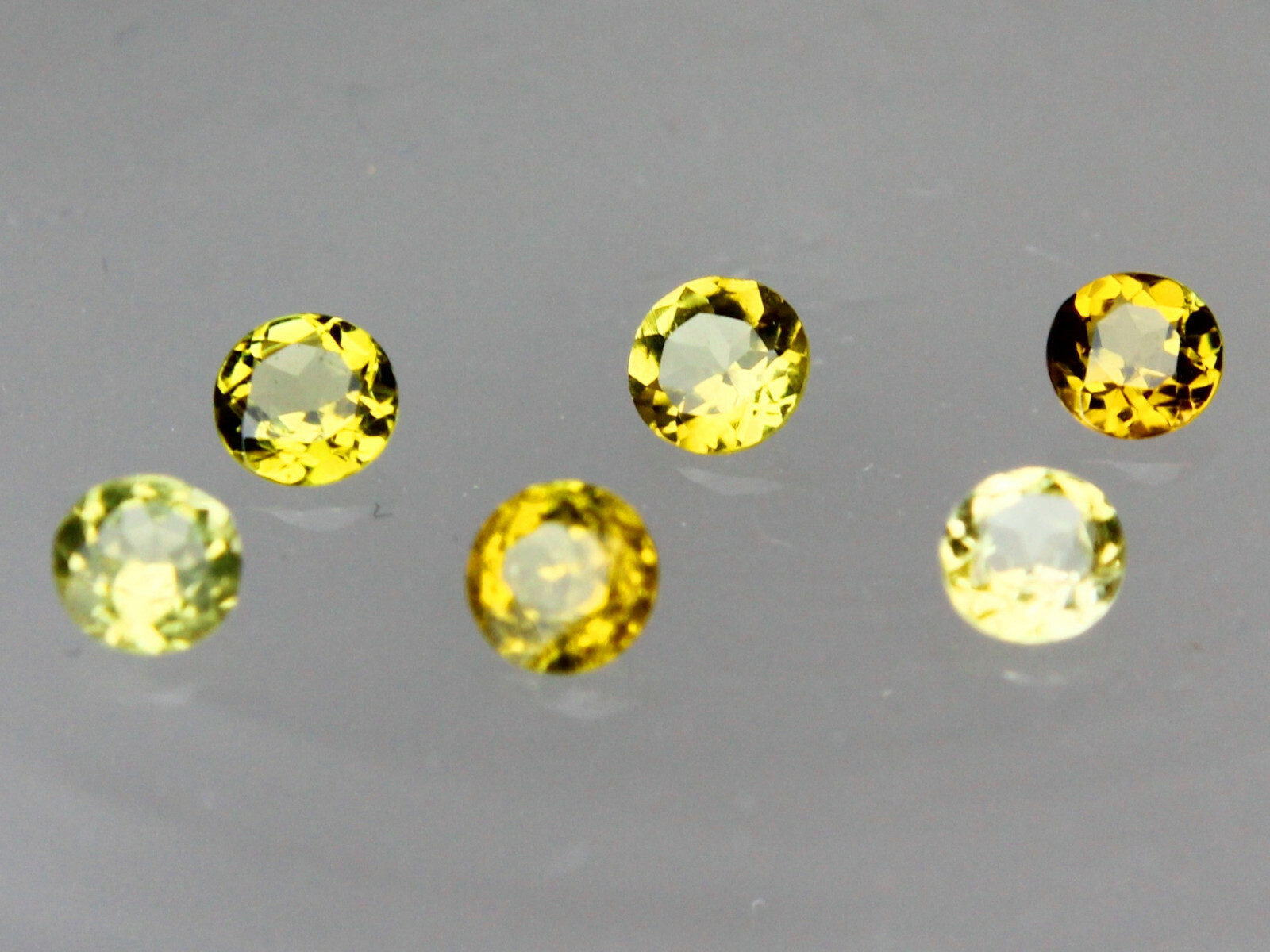 1x 2mm Natural Green Tourmaline & Golden Green Tourmaline Round Loose Gemstone