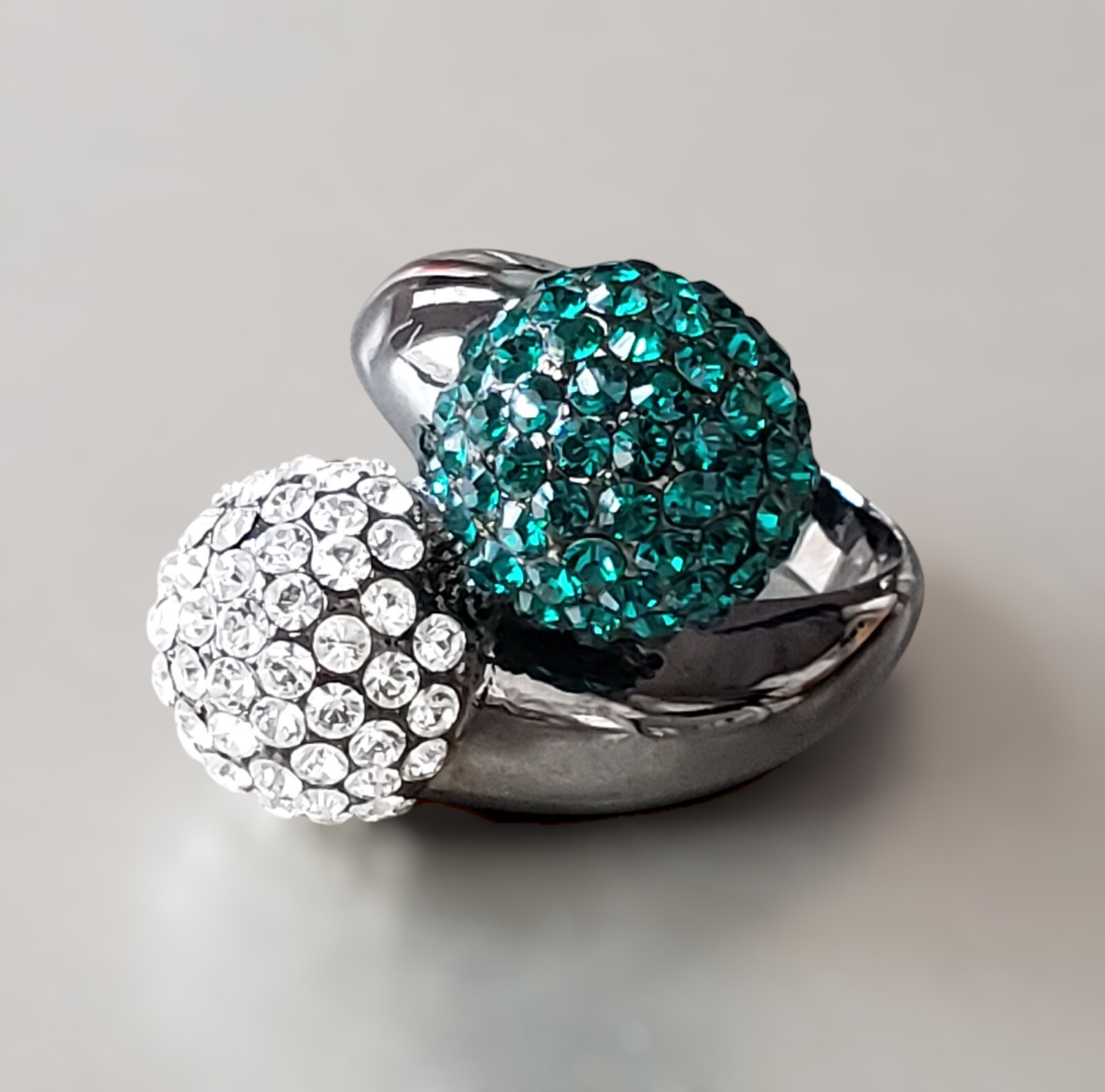 Vintage Joan Boyce Gunmetal Gray Teal & Clear Crystal Spheres Ring Size 9