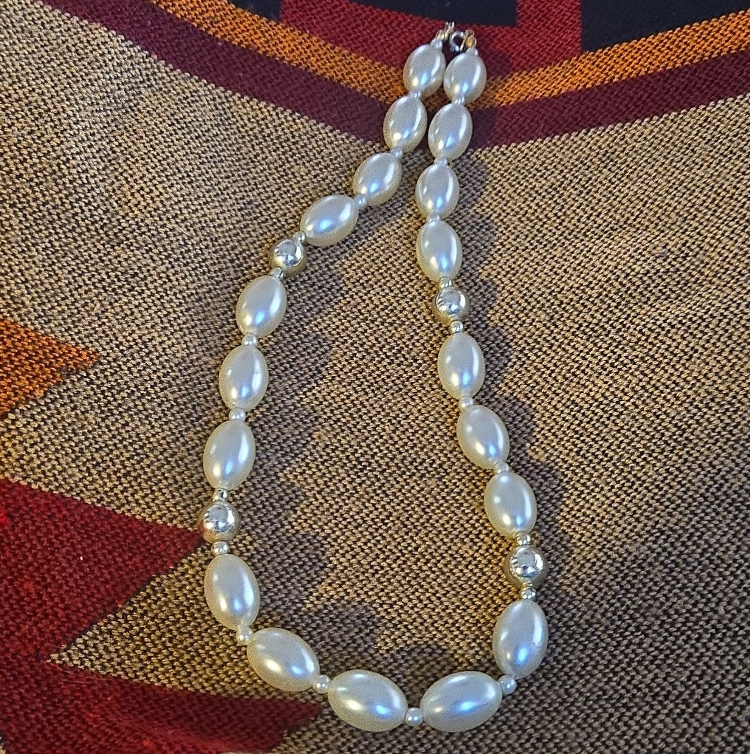 White Faux Pearl Beaded Strand Necklace Silver Tone Spring Ring Clasp