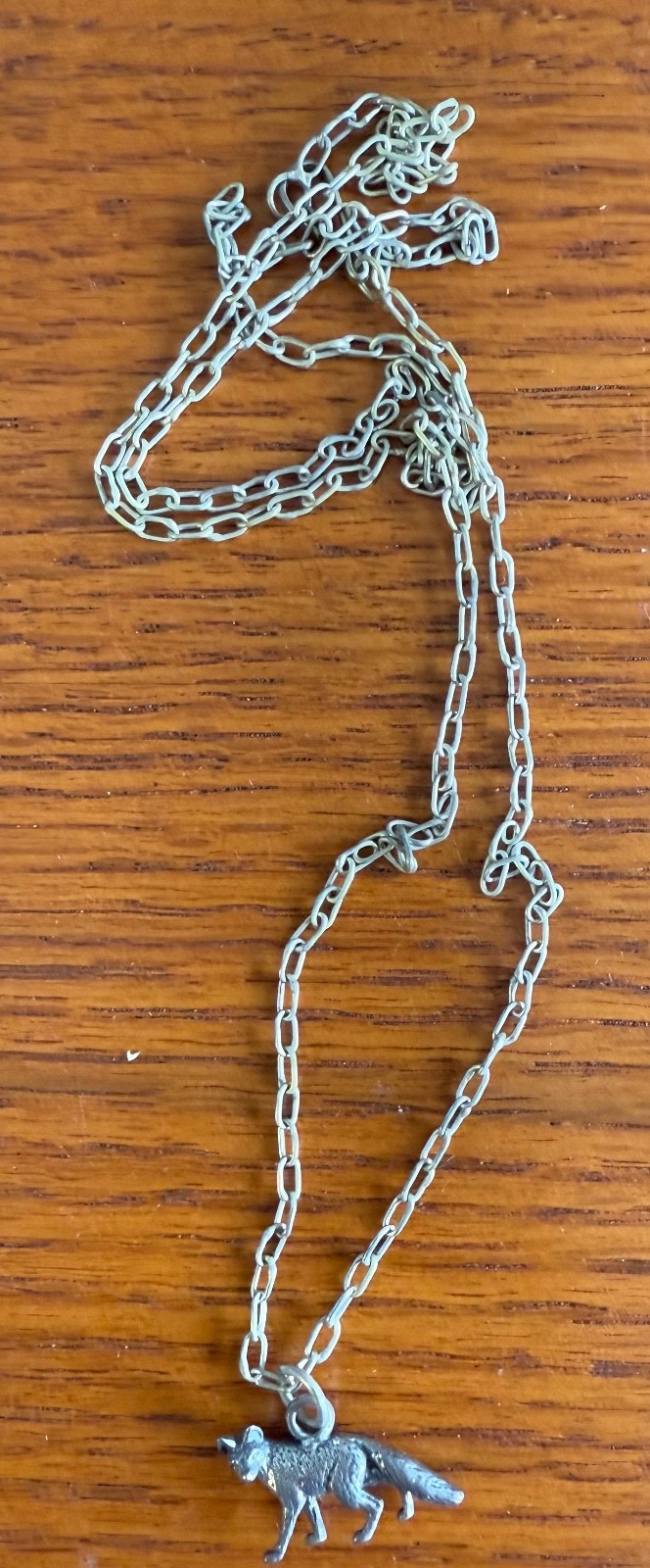 Antique Unusual silver 25” paperclip variation chain with silver fox pendant