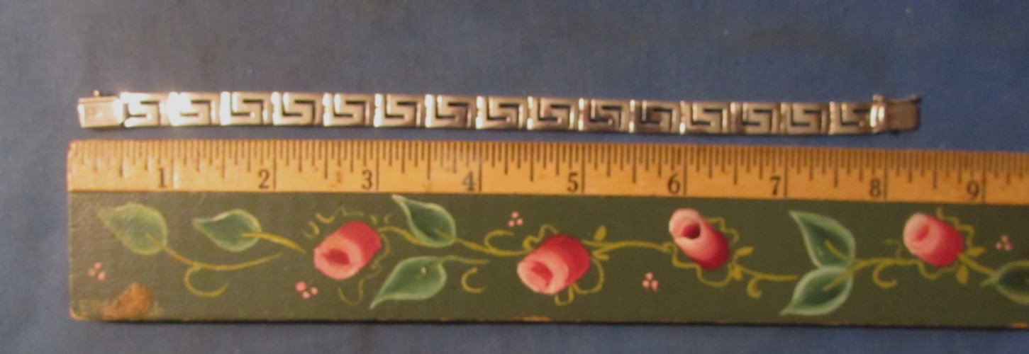 VINTAGE GREEK KEY STERLING SILVER LINK BRACELET 8” BOX CLOSURE 18 GRAMS
