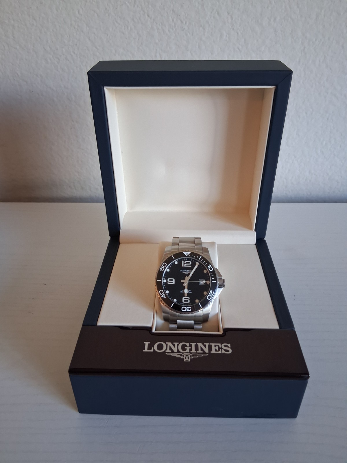 Longines HydroConquest 41mm ceramic L3.781.4.56.6
